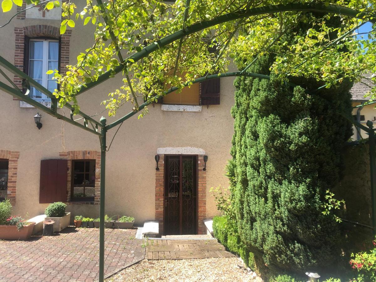 Villa Capucine Aubigny-sur-Nere Luaran gambar
